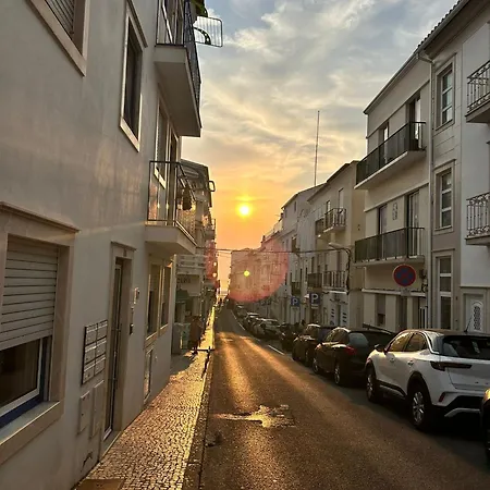 Marilaura's House Apartment Nazaré